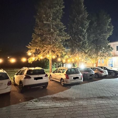 Hotel Istanbul Скопие Екстериор снимка