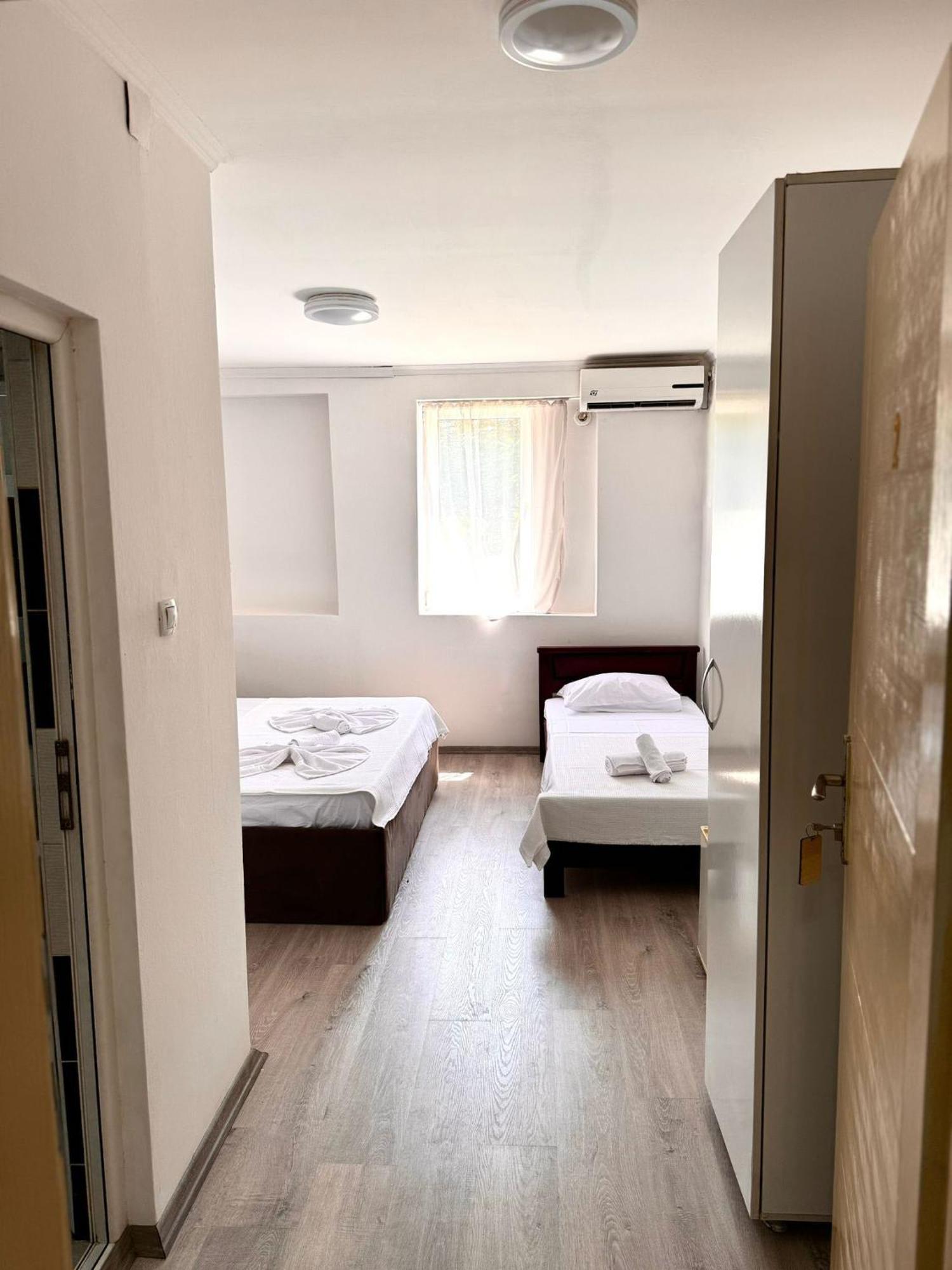 Hotel Istanbul Скопие Екстериор снимка
